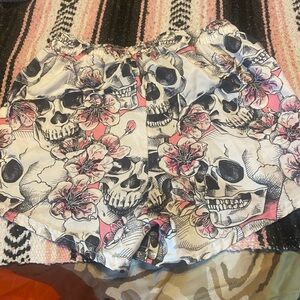 Floral Skull Print Women's Shorts